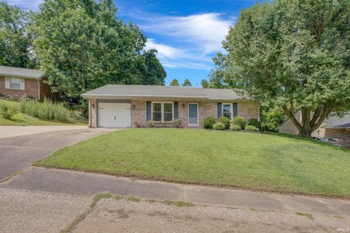5622 Greensboro Dr, Newburgh, IN, 47630-1768 | Card Image