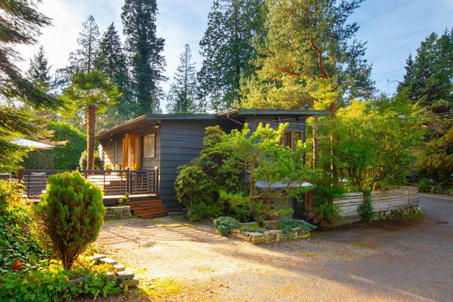 5744 Telegraph Trail, House other with 4 bedrooms, 3 bathrooms and 2 parking in West Vancouver BC | Image 37