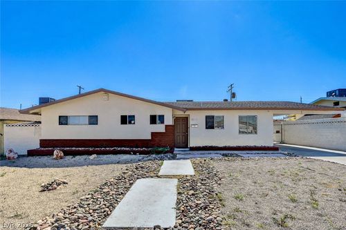 4511 Alpine Pl, Las Vegas, NV, 89107-4236 | Card Image