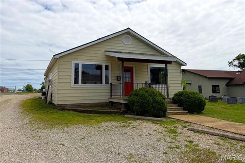 310 E Washington St, Cuba, MO, 65453-1831 | Card Image