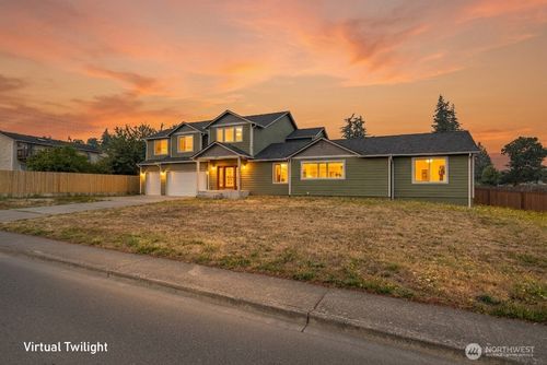 7325 276th St Nw, Stanwood, WA, 98292-7433 | Card Image