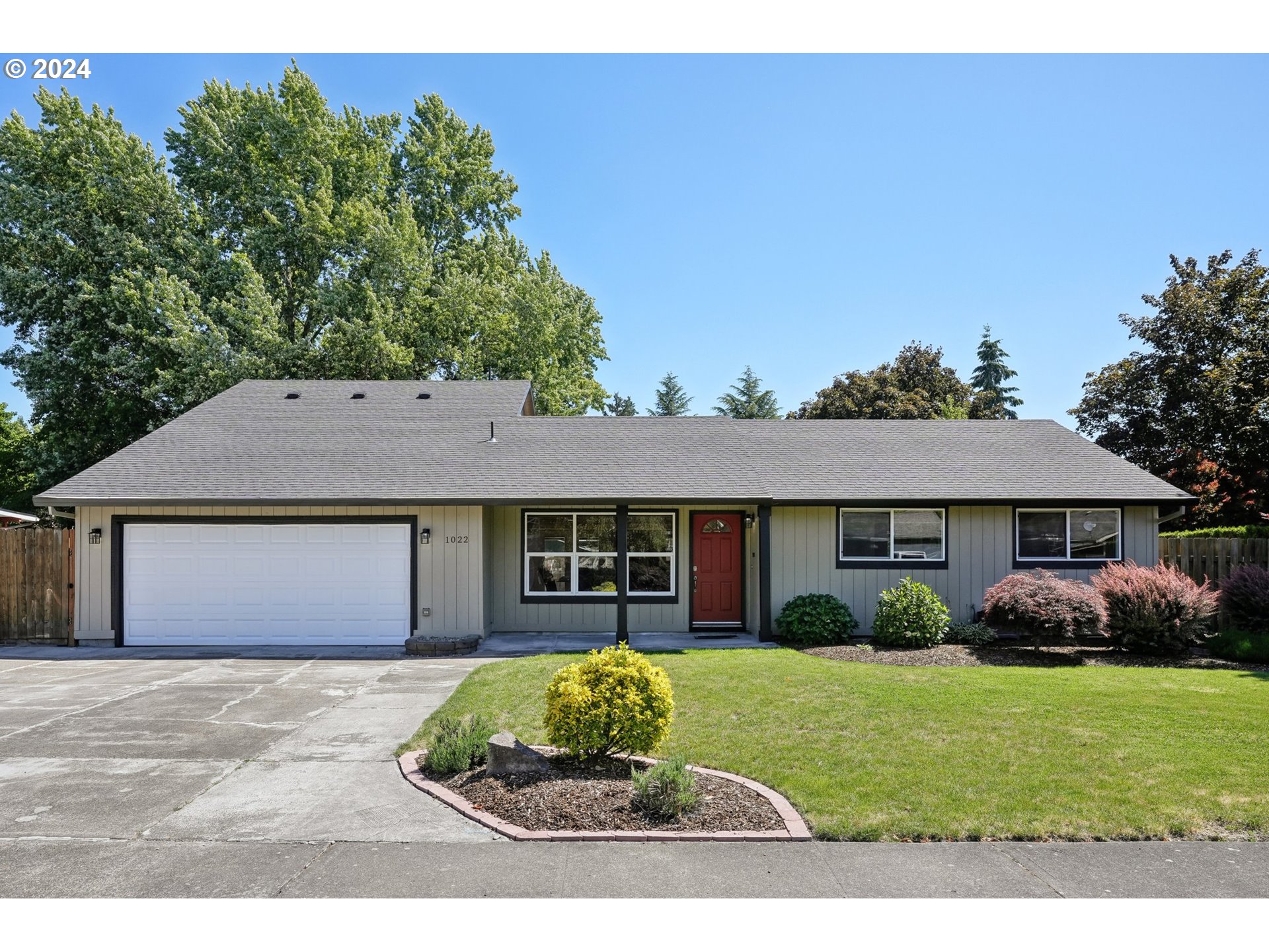 Thomas St, Hillsboro, OR 97124