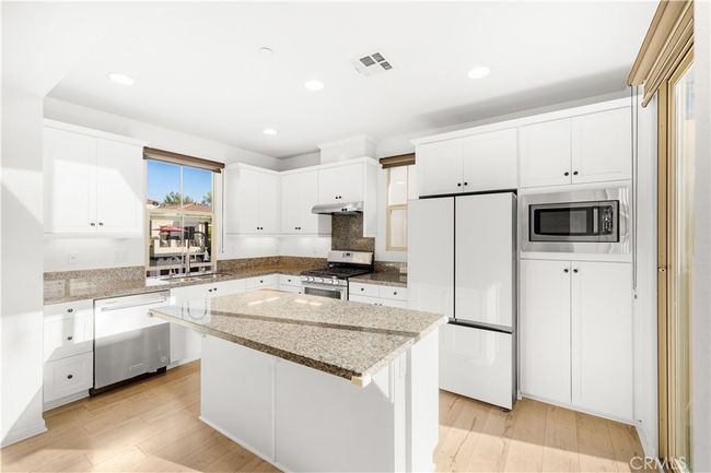 202 Borrego, Condo with 3 bedrooms, 3 bathrooms and 2 parking in Irvine CA | Image 16