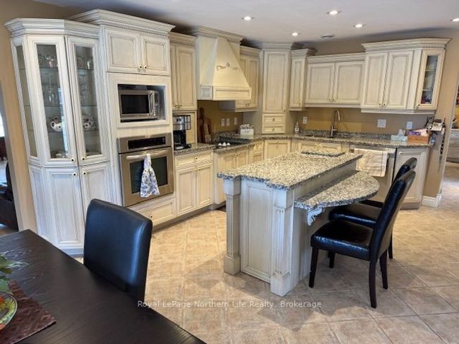 218 Nipissing St, House other with 3 bedrooms, 3 bathrooms and 6 parking in Sturgeon Falls ON | Image 14