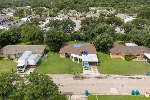 336 S Barbara Street, Waco, TX, 76705 | Card Image