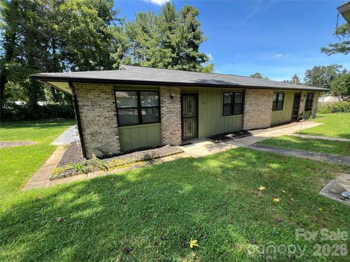 714 Farmington Cir, Hendersonville, NC, 28739-6170 | Card Image