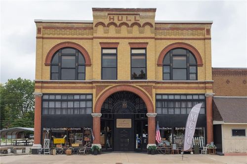 710 Main St, Neodesha, KS, 66757-1672 | Card Image