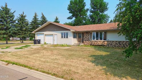 24 6th Avenue W, Ray, ND, 58849 | Card Image