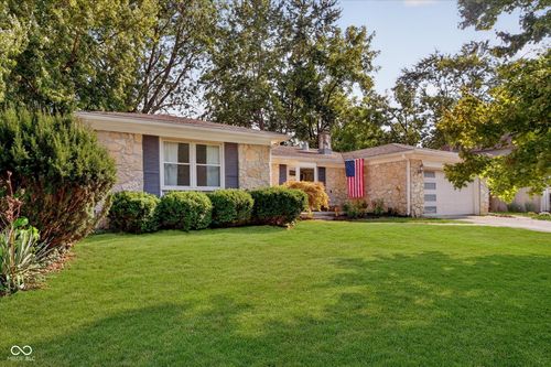 709 Elmwood Cir, Noblesville, IN, 46062-8540 | Card Image