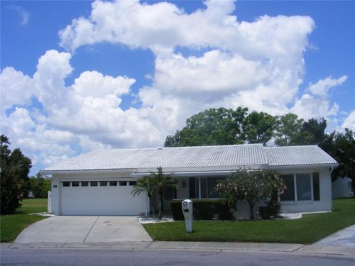 9010 41st St N, PINELLAS PARK, FL, 33782-5610 | Card Image