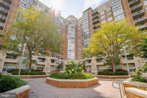 202-11800 Sunset Hills Rd, RESTON, VA, 20190-4777 | Card Image
