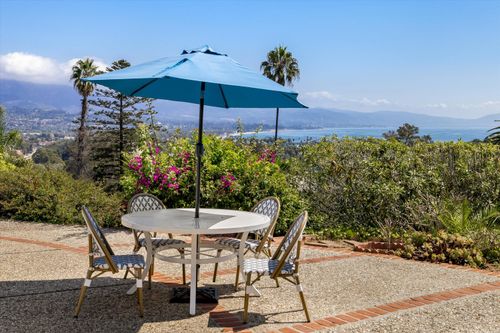 540 Miramonte Dr, Santa Barbara, CA, 93109-1413 | Card Image