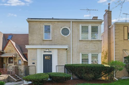 8329 S Vernon Ave, Chicago, IL, 60619-5706 | Card Image