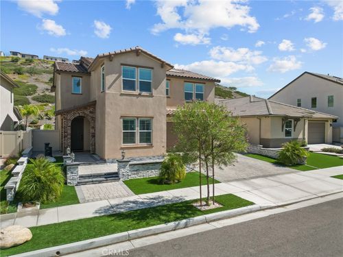 28600 Foothill Way, Saugus, CA, 91350-3291 | Card Image