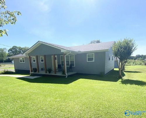 601 Broadwell Rd, Boaz, AL, 35956-2505 | Card Image