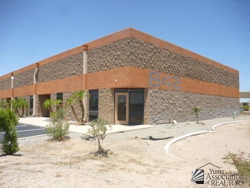 642 E 39th Pl, Yuma, AZ, 85365-4906 | Card Image