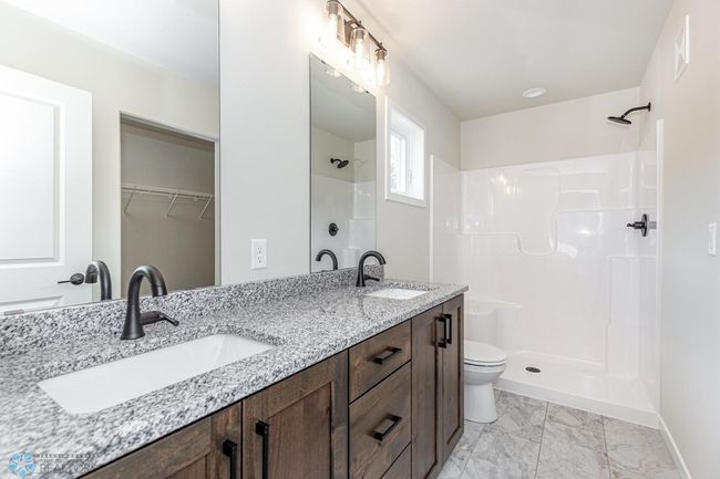 Photos of Previous Model | Image 19