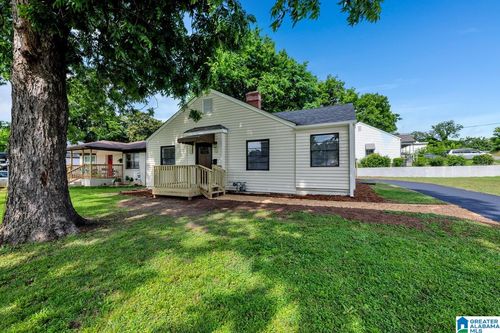 741 Center Pl Sw, BIRMINGHAM, AL, 35211-2927 | Card Image