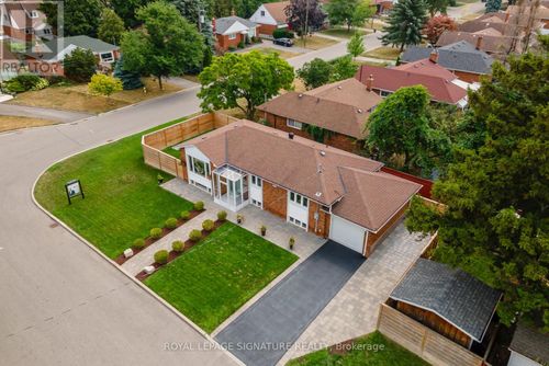 52 Ivorwood Cres, Scarborough, ON, M1R2X4 | Card Image