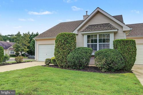 40 Pebble Beach Ln, LITTLE EGG HARBOR TWP, NJ, 08087-3063 | Card Image