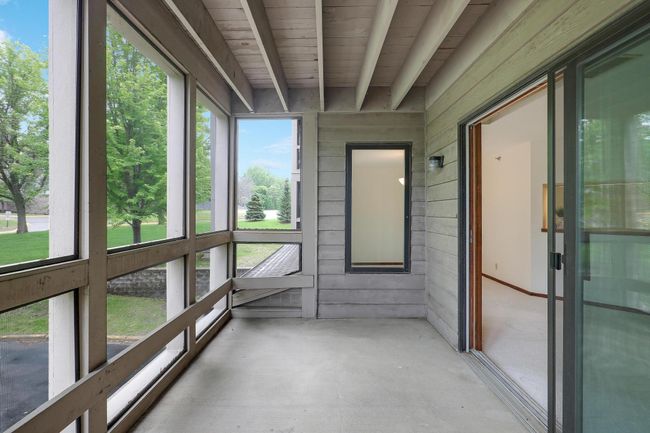 Screened Porch Off Living Room | Image 22