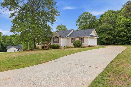 180 Rocky Shoals Trl, Mount Airy, GA, 30563-3669 | Card Image