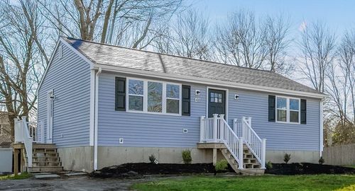 48 Narrows Rd, Bristol, RI, 02809-4409 | Card Image