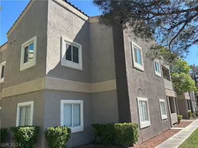 2047 - 5250 S Rainbow Boulevard, Condo with 3 bedrooms, 2 bathrooms and null parking in Las Vegas NV | Image 3