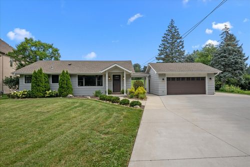 27W116 48th St, Naperville, IL, 60563-8437 | Card Image