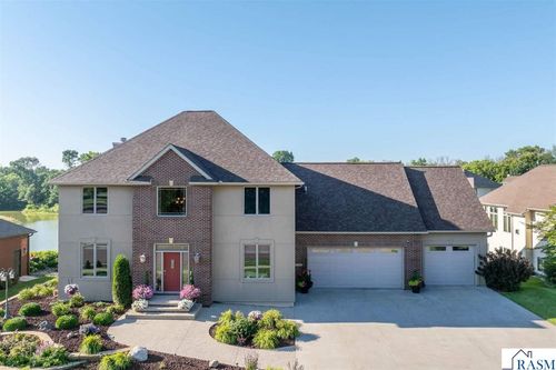 116 Rosewood Drive, Mankato, MN, 56001 | Card Image