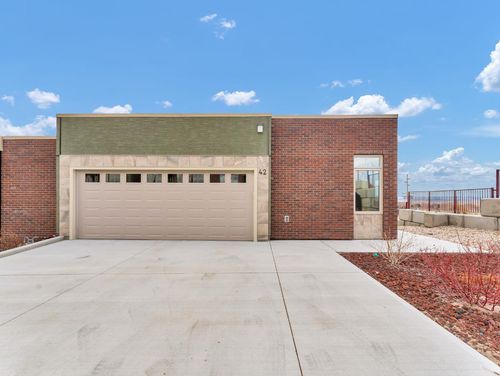 42 Palisades Lane Ne, Medicine Hat, AB, T1C2B4 | Card Image