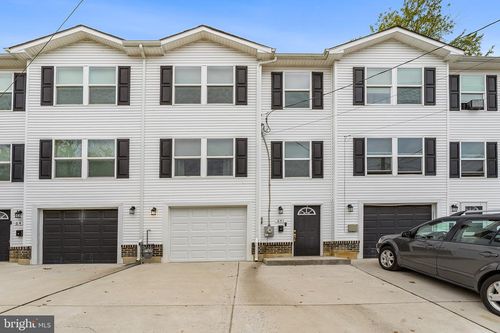 641 S Connell St, WILMINGTON, DE, 19805-4353 | Card Image