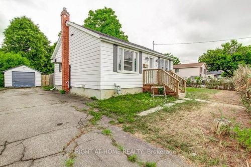 63 Kinsey St, Saint Catharines, ON, L2S1E2 | Card Image