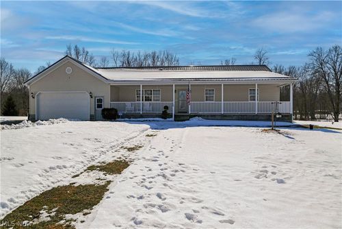 2370 Davis Peck Rd, Cortland, OH, 44410-9616 | Card Image