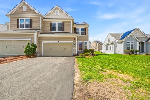 27-27 Spruce St, Hopkinton, MA, 01748 | Card Image
