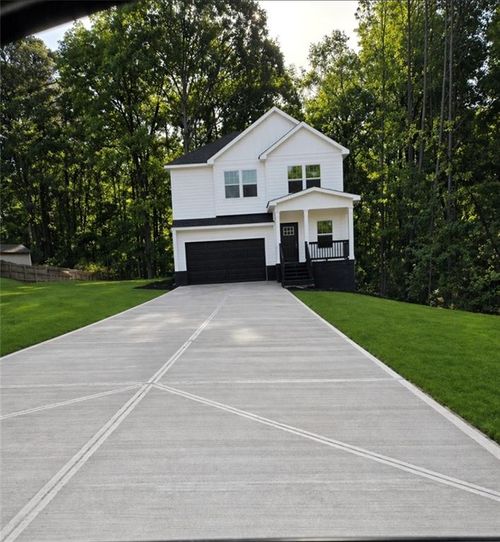 131 Forest Pl, Stockbridge, GA, 30281-1105 | Card Image