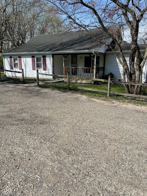9267 S Water St, Knightstown, IN, 46148-9608 | Card Image