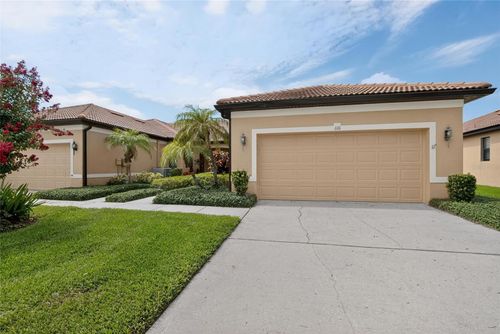 226 Shell Falls Dr, APOLLO BEACH, FL, 33572-3128 | Card Image