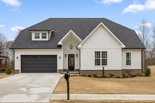 186 W Madison St, CHATSWORTH, GA, 30705-3210 | Card Image