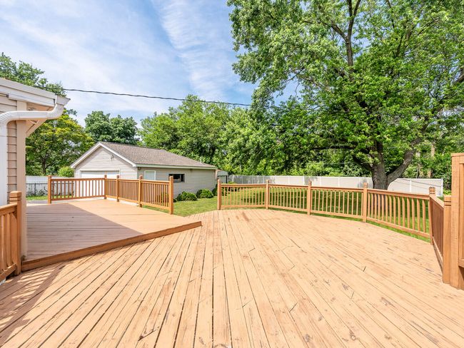 566 Glendale Ave, House other with 3 bedrooms, 1 bathrooms and 2 parking in Glen Ellyn IL | Image 15