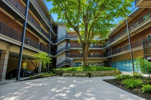 300-2011 Frankfort Ave, Louisville, KY, 40206-2081 | Card Image