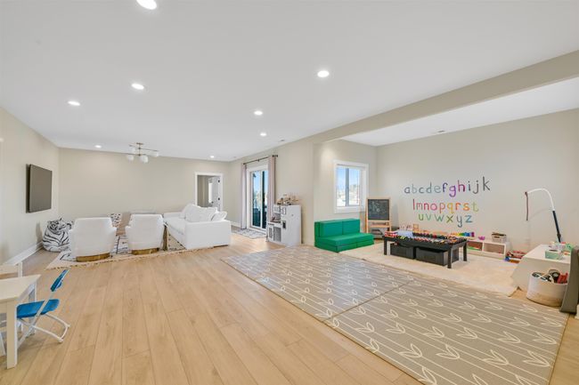 4729 E Ryan Pkwy, House other with 5 bedrooms, 4 bathrooms and null parking in Beloit WI | Image 25
