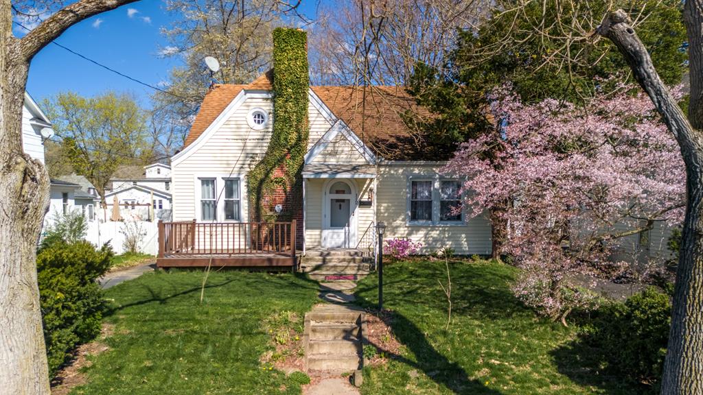 Glen Ave, Elmira, NY 14905