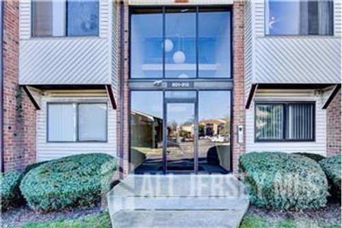 107 Edison Glen Ter, Edison, NJ, 08837-2921 | Card Image
