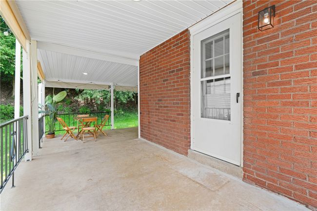 127 Greenview Dr, House other with 4 bedrooms, 2 bathrooms and null parking in Verona PA | Image 27