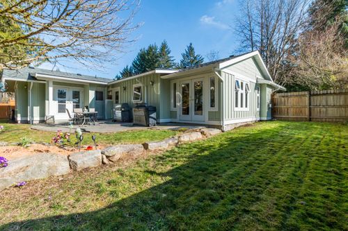 40409 Perth Drive, Squamish, BC, V0N1T0 | Card Image