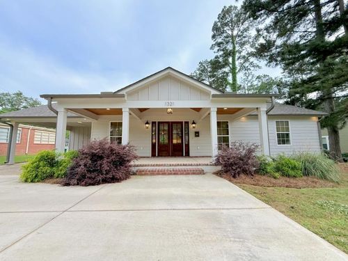 1321 Marshall St, Tupelo, MS, 38804-1852 | Card Image