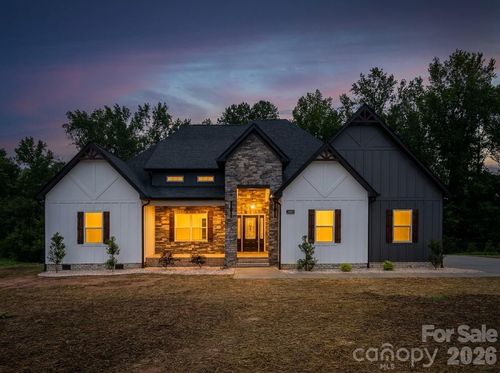 1007 Harrogate Dr, Bessemer City, NC, 28016-6770 | Card Image