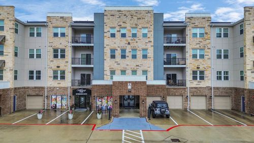 apt-3205-6804 Westview Dr, Houston, TX, 77055-6911 | Card Image