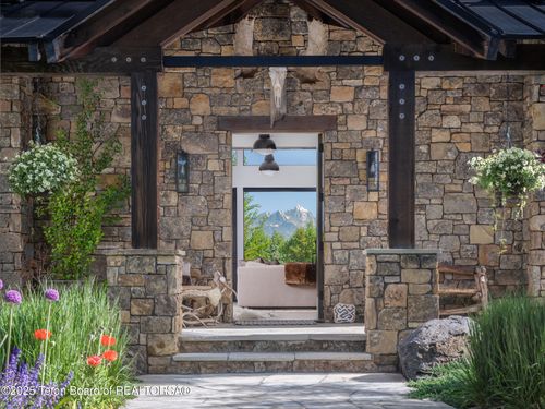 5060 W Eagle Rd, Wilson, WY, 83014 | Card Image